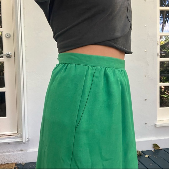 VINTAGE spring green midi skirt - Picture 5 of 6